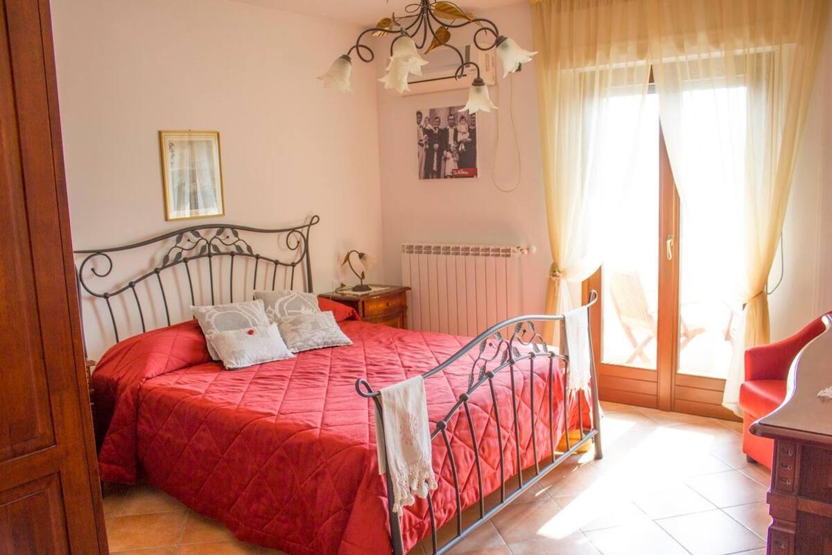 B&B "Za' Vittoria"#Lagodibomba Екстер'єр фото
